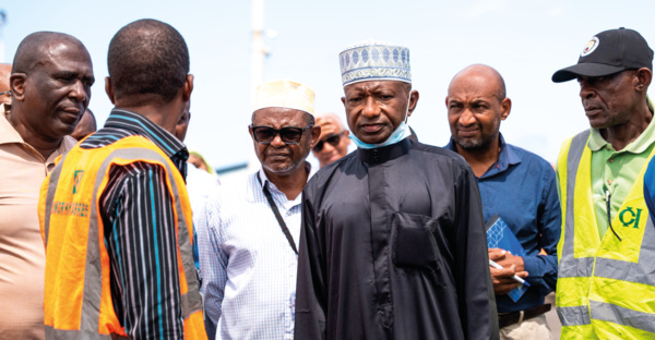 Visite technique : Idaroussi HAMADI, Directeur Général de la SCH, à la rencontre des équipes